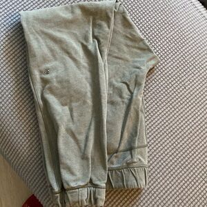 Great sweat pants and olive green color